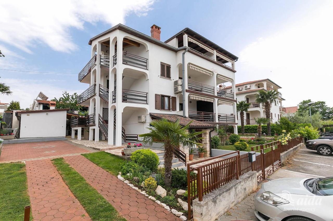Spada Premium Apartments Porec Bagian luar foto