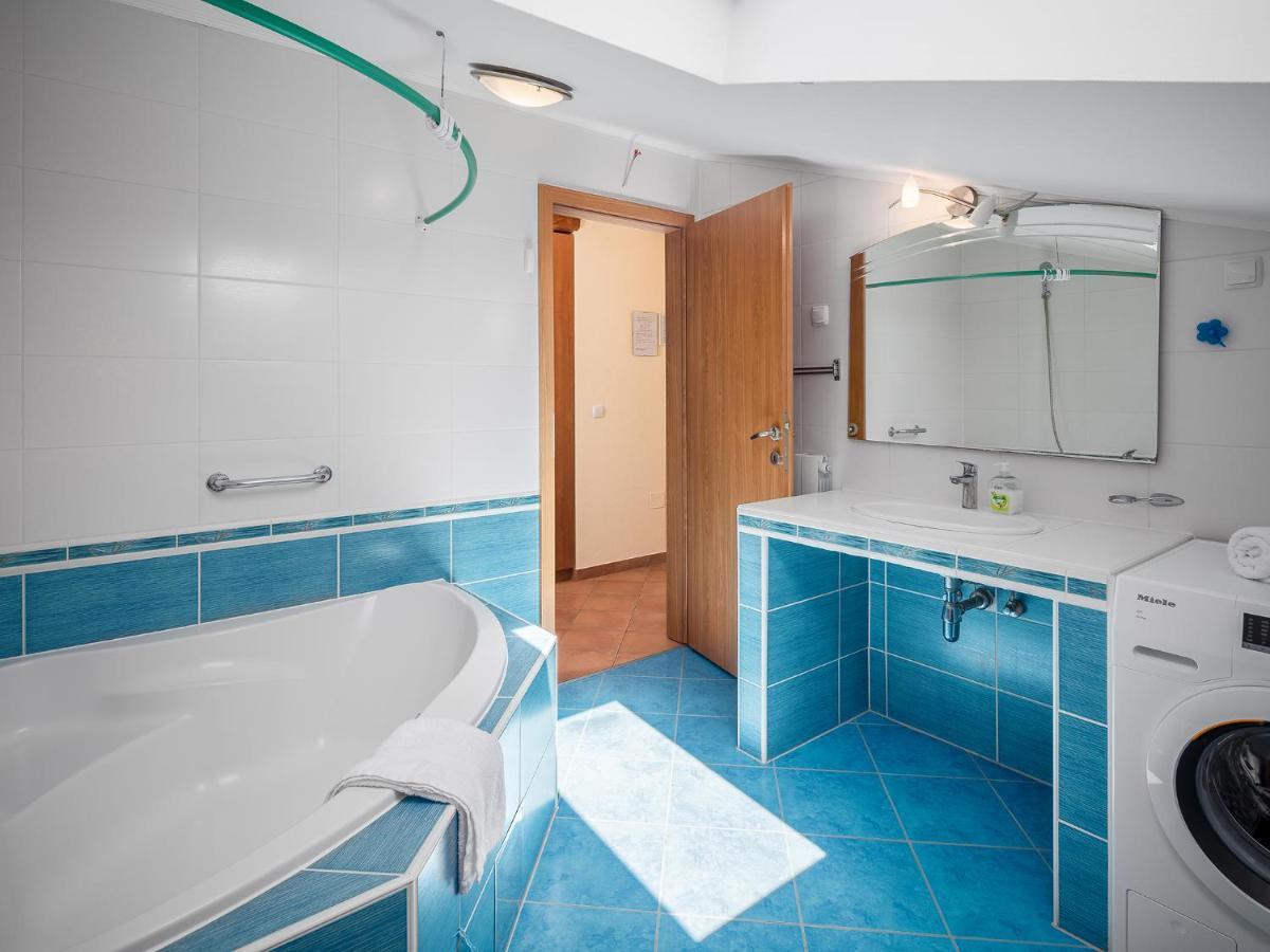 Spada Premium Apartments Porec Bagian luar foto
